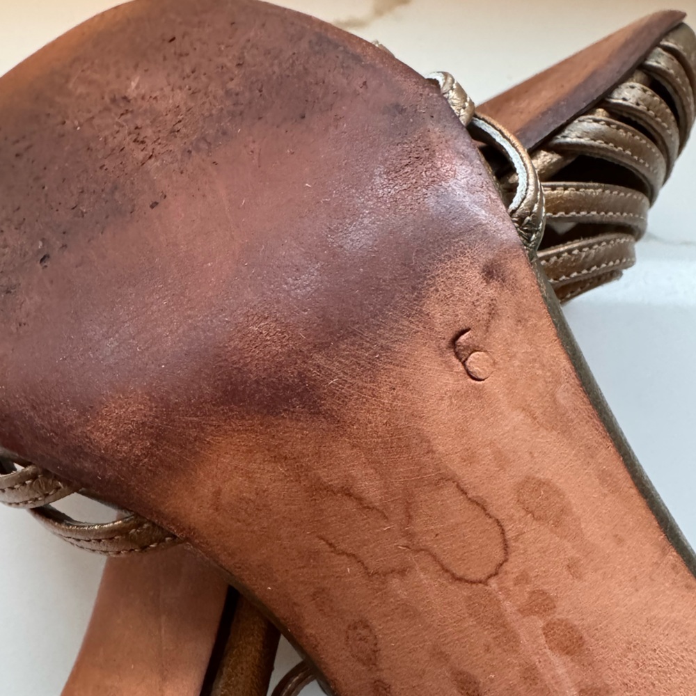 Sarah Chofakian Bronze Metallic Leather T-Strap Heels | US 8 (Brazil 6) - Picture 8 of 8